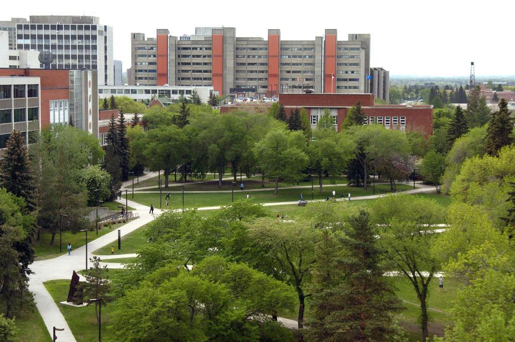 University Of Alberta - Accommodation Эдмонтон Экстерьер фото