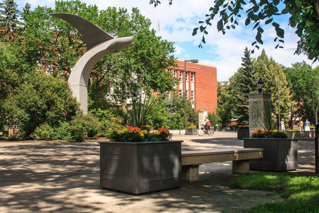 University Of Alberta - Accommodation Эдмонтон Экстерьер фото